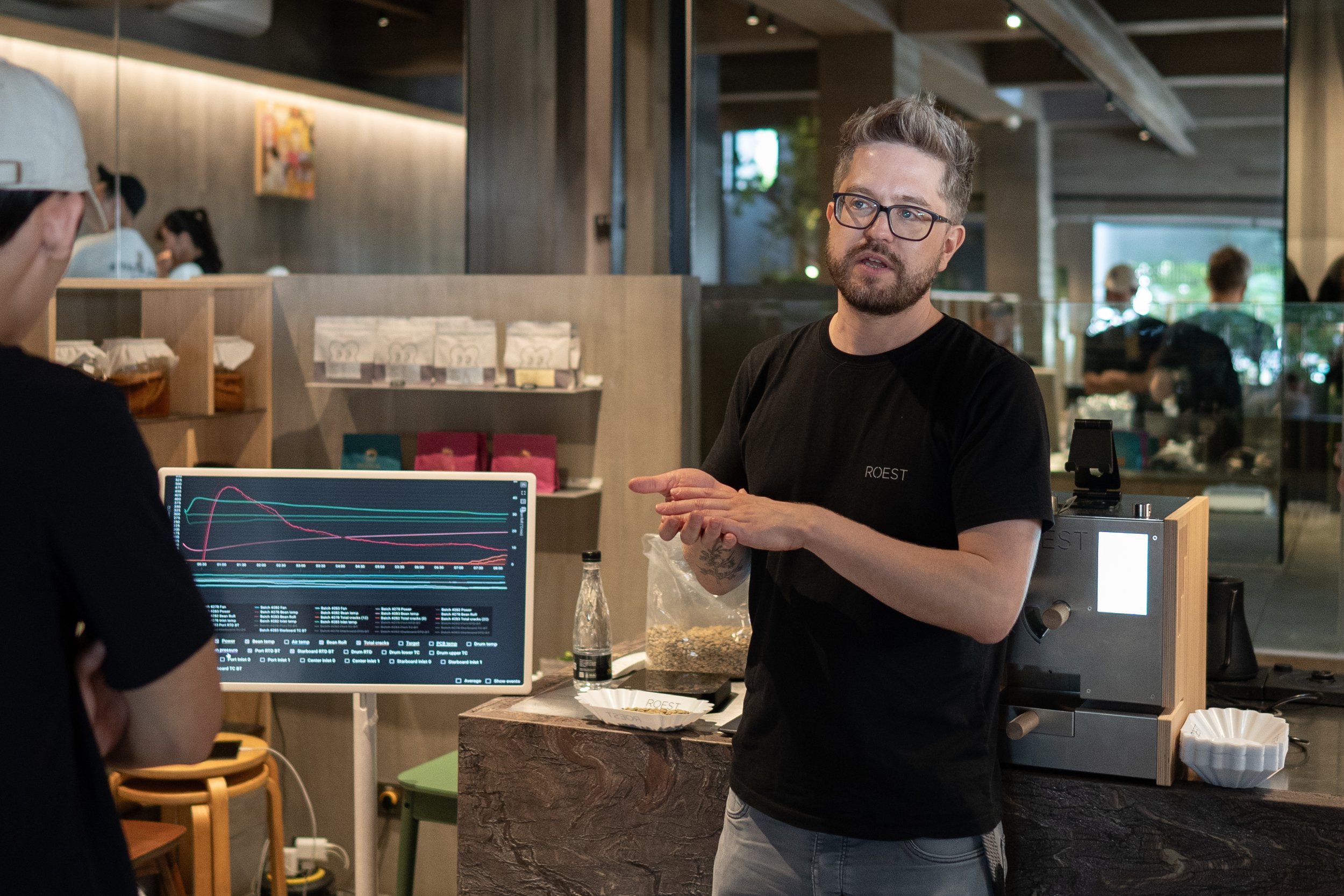 ROEST Connect, roasting software, roasting portal for coffee professionals, sample roaster software, production roaster software